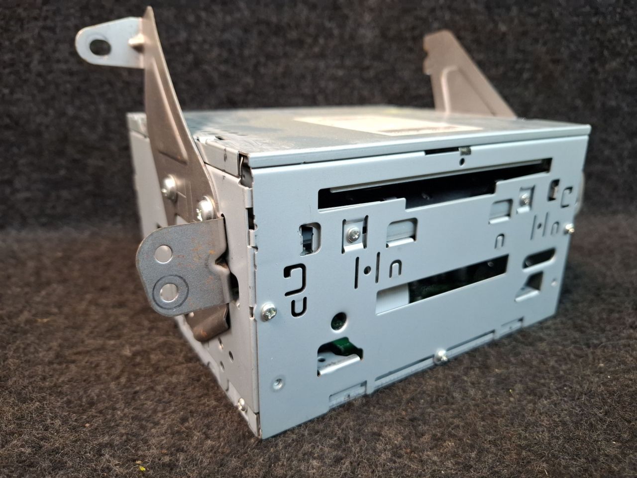 магнитола Mitsubishi ASX 1 поколение 2012, 2.0 л., 4B11, бензин, АКПП, черный, внедорожник 5 дв., полный привод, 8701A470 - фото №1