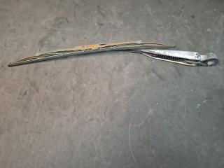 щеткодержатель задний Chrysler Town and Country 4 поколение [рестайлинг] 2005