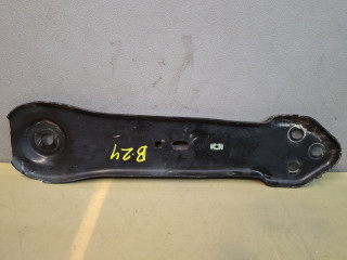 Кронштейн балки Chevrolet Traverse 2 поколение [рестайлинг] 2022, 3.6 л., бензин, АКПП, белый, внедорожник 5 дв., полный привод, 23392674