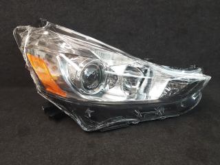 фара правая Toyota Prius V 1 поколение ZVW41 [рестайлинг] 2017