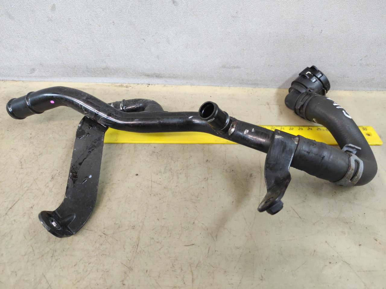 трубка охлаждающей жидкости Volkswagen Jetta 7 поколение 2019, 1.4 л., бензин, АКПП, синий, седан, передний привод, 5QM121070A - фото №1