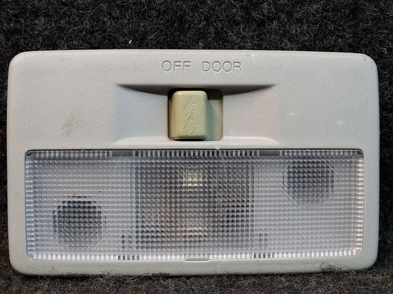 фонарь салона (плафон) Mazda CX-7 1 поколение ER 2008, 2.3 л., L3-VDT, бензин, АКПП, голубой/30s, полный привод - фото №1