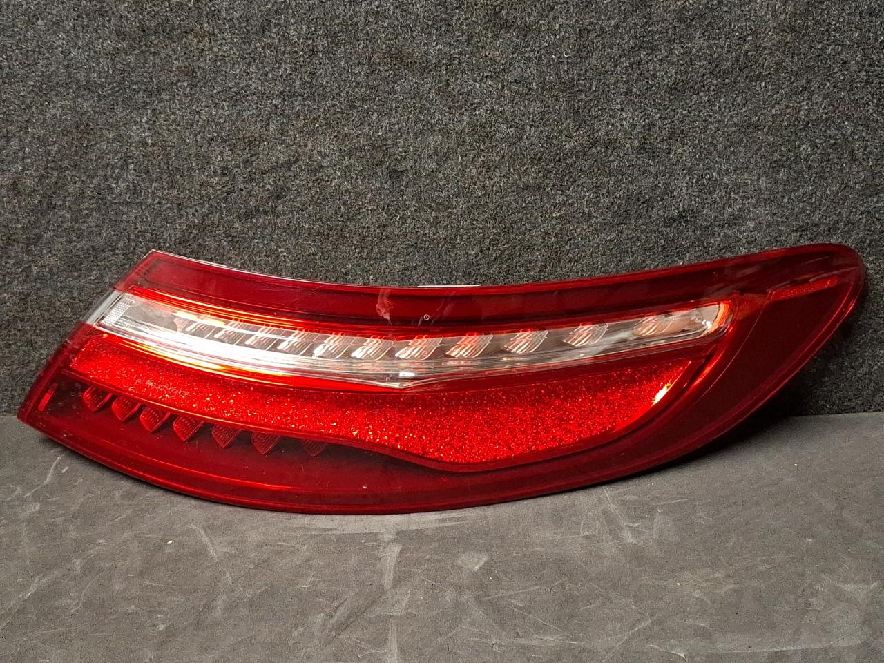 фонарь задний правый Mercedes-Benz E-Класс W213/S213/C238/A238 2017, A2389066601 - фото №1