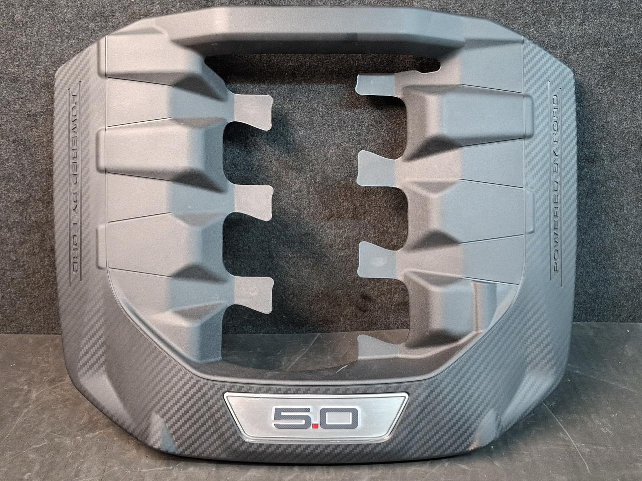 декоративная крышка двигателя Ford Mustang 7 поколение S650 2025, 5.0 л., PR3E-6A949-B - фото №1