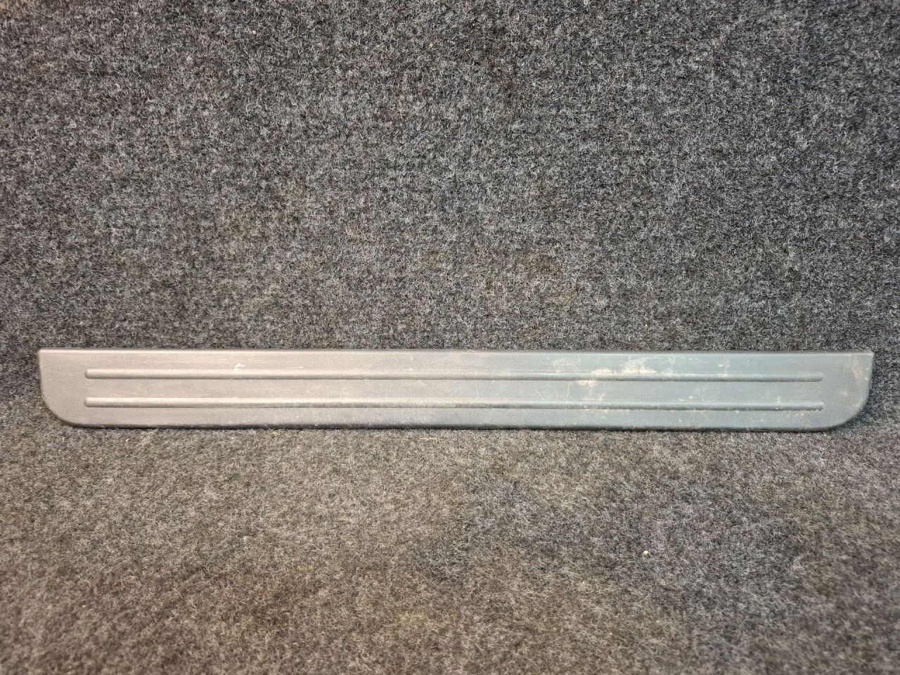 накладка на порог внутренняя Mazda CX-7 1 поколение ER 2008, 2.3 л., L3-VDT, бензин, АКПП, голубой/30s, полный привод, EG21687F0 - фото №1