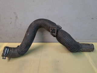 патрубок радиатора Chevrolet Malibu 9 поколение 2018, 1.5 л., бензин, АКПП, бордовый, передний привод, 84239417