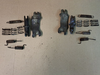 механизм развода задних тормозных колодок Toyota Camry 7 поколение XV40 ACV40 2009, 2.4 л., 2AZ-FE, бензин, АКПП, синий, седан, передний привод