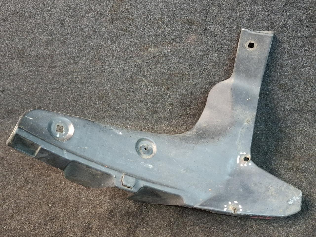 защита бампера заднего Toyota Prius V 1 поколение ZVW41 ZVW41 2014, 1.8 л., гибрид, АКПП, синий, хетчбэк 5 дв., передний привод - фото №1