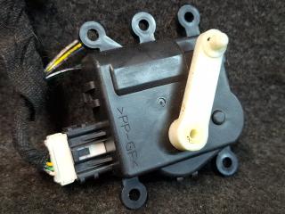 моторчик заслонки печки Mazda 6 GJ [рестайлинг] GJ 2015, 2.5 л., PYY1, бензин, АКПП, белый, седан, передний привод