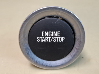 кнопка запуска двигателя Chevrolet Equinox 3 поколение 2018, 2.0 л., бензин, АКПП, передний привод, 84179562