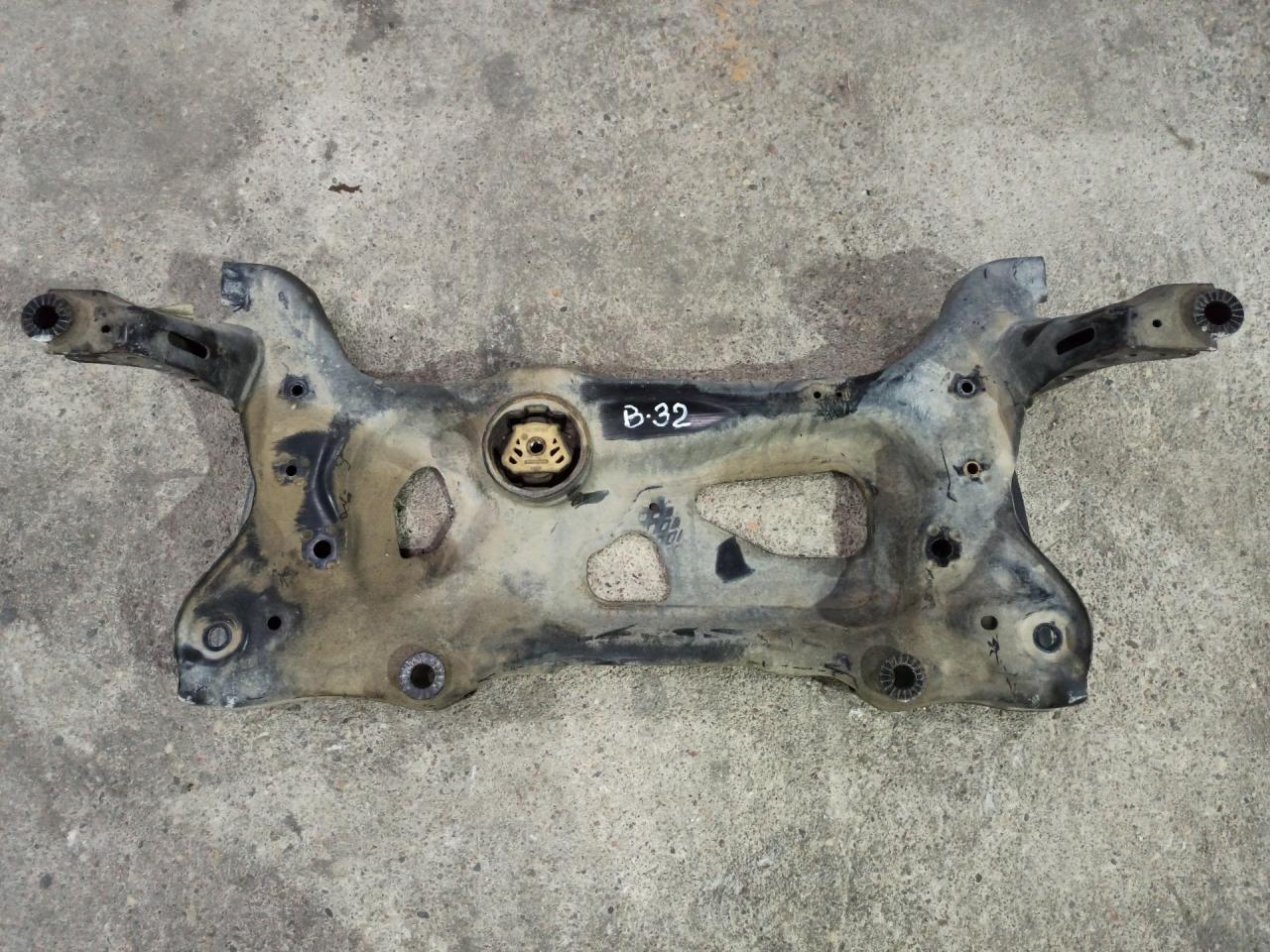 балка подвески передняя (подрамник) Volkswagen Tiguan 2 поколение 2020, 2.0 л., бензин, АКПП, серый, полный привод, 3Q0199315F - фото №1