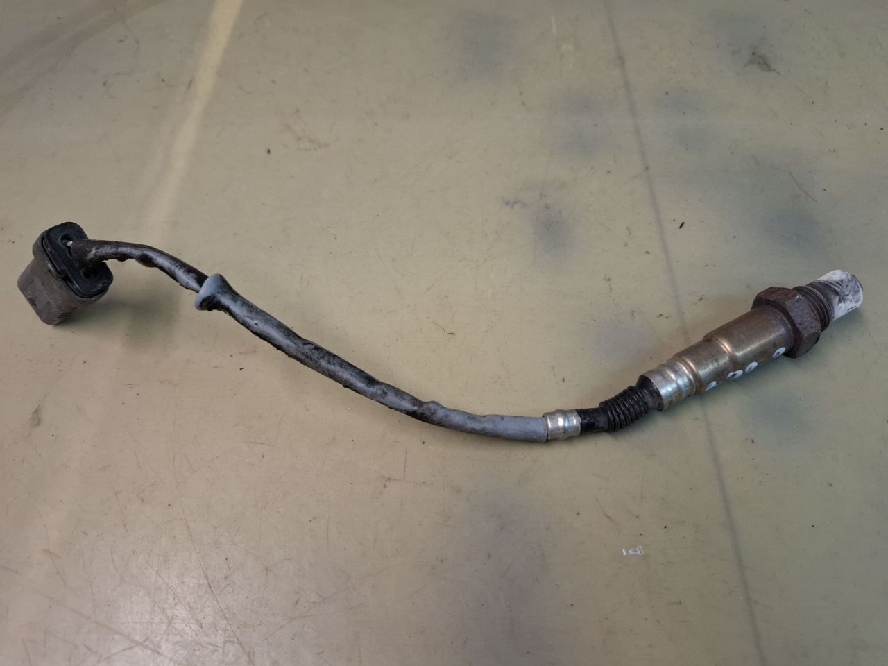 лямбда-зонд Chevrolet Malibu 9 поколение 2018, 1.5 л., бензин, АКПП, бордовый, передний привод - фото №1