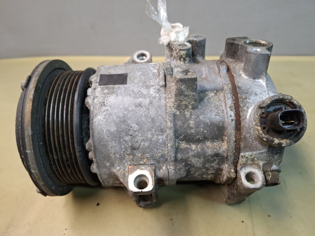 компрессор кондиционера Toyota Camry 7 поколение XV40 ACV40 2009, 2.4 л., 2AZ-FE, бензин, АКПП, синий, седан, передний привод - фото №1