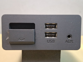 разъем AUX / USB Mazda CX-5 2 поколение KF 2018, 2.5 л., PYY1, бензин, АКПП, серый/46g, внедорожник 5 дв., полный привод, D09H669U0B