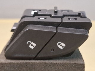 кнопка (выключатель) Chevrolet Equinox 3 поколение 2018, 2.0 л., бензин, АКПП, передний привод