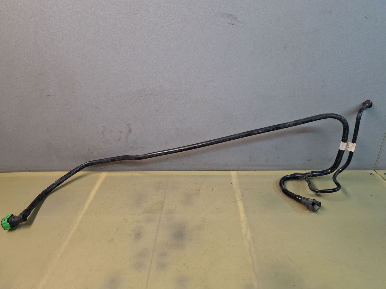 трубка топливная Chevrolet Blazer 3 поколение 2019, 3.6 л., бензин, АКПП, белый, полный привод - фото №1