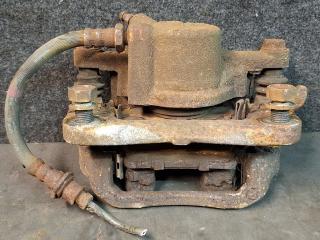 суппорт задний правый Toyota Sienna 2 поколение XL20 [рестайлинг] 2008, 3.5 л., 2GR-FE, бензин, АКПП, минивэн, передний привод