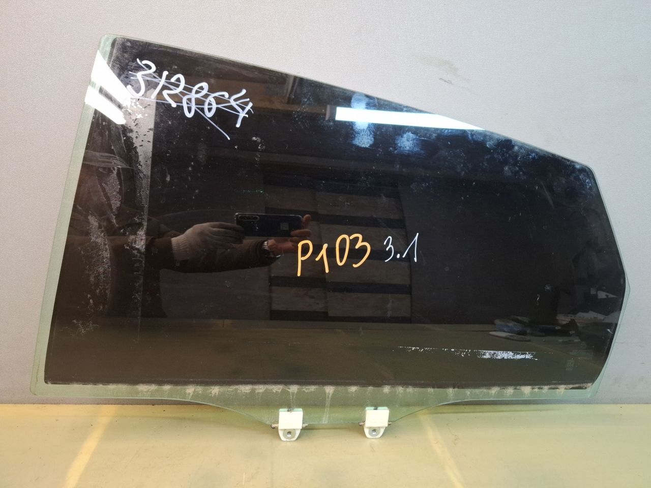 стекло двери задней левой Acura Integra 4 поколение 2024, 1.5 л., бензин, АКПП, синий, хетчбэк 5 дв., передний привод - фото №1