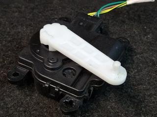 моторчик заслонки печки Cadillac XT4 1 поколение 2020, 2.0 л., бензин, АКПП, 318e, полный привод, AA113800-4100