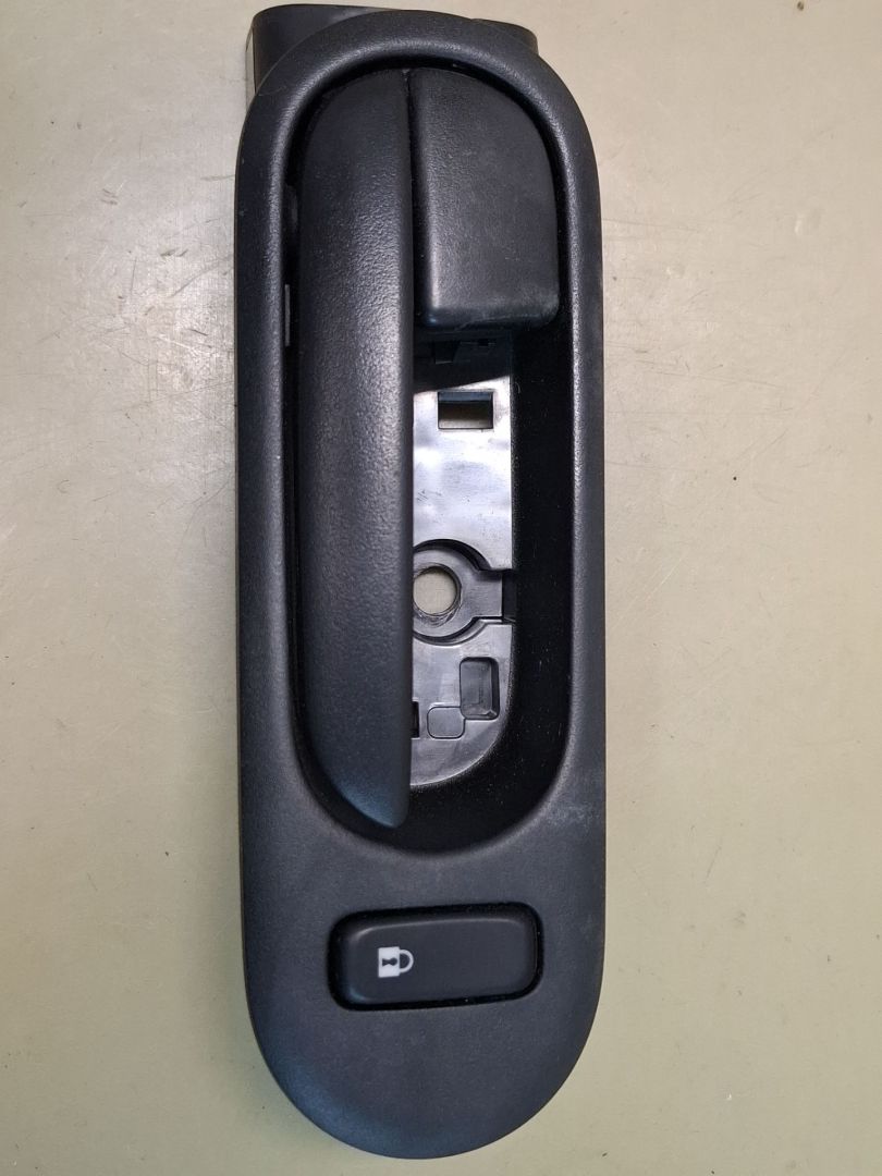 ручка внутренняя передняя левая Mazda CX-7 1 поколение ER 2008, 2.3 л., L3-VDT, бензин, АКПП, голубой/30s, полный привод - фото №1