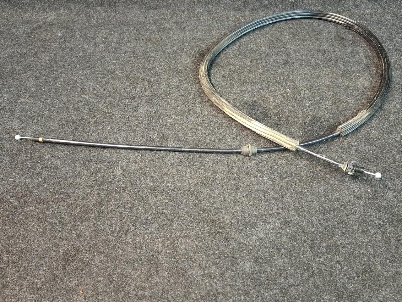 трос капота Volkswagen Tiguan 2 поколение 2020, 2.0 л., бензин, АКПП, серый, полный привод - фото №1