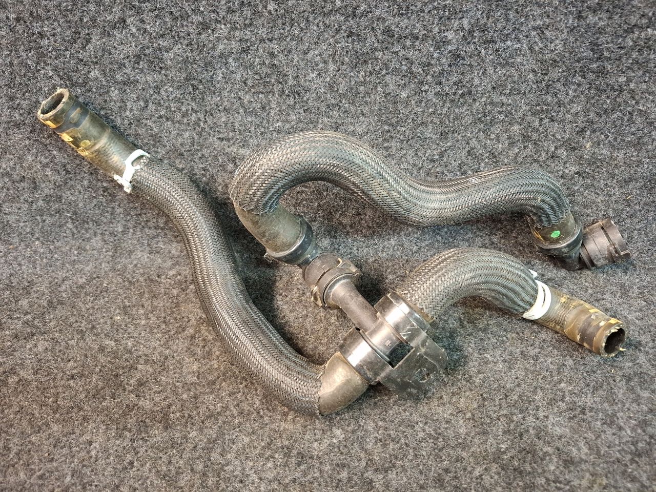 патрубок (трубопровод, шланг) Chevrolet Equinox 3 поколение 2018, 2.0 л., бензин, АКПП, передний привод, 23463166, 23463172 - фото №1