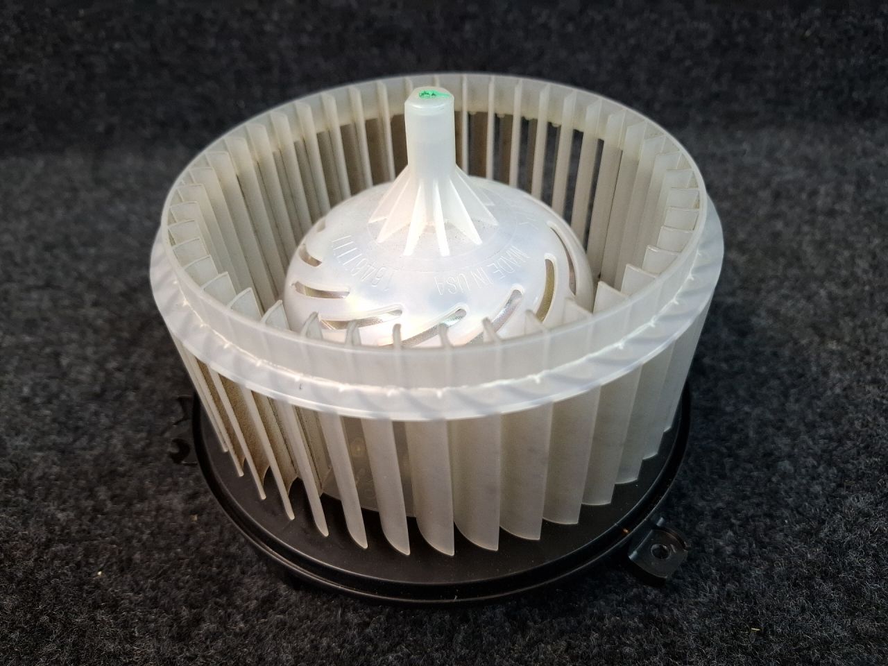 моторчик печки Chevrolet Equinox 3 поколение 2018, 2.0 л., бензин, АКПП, передний привод, 16475725 - фото №1