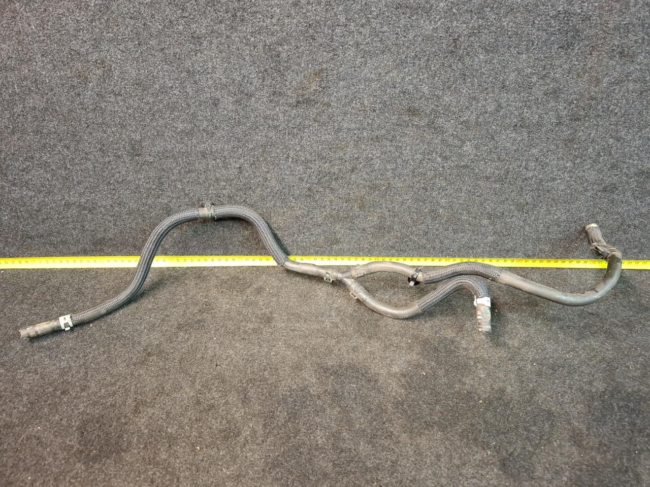 патрубок расширительного бачка Cadillac XT4 1 поколение 2020, 2.0 л., бензин, АКПП, 318e, полный привод, 84812603 - фото №1