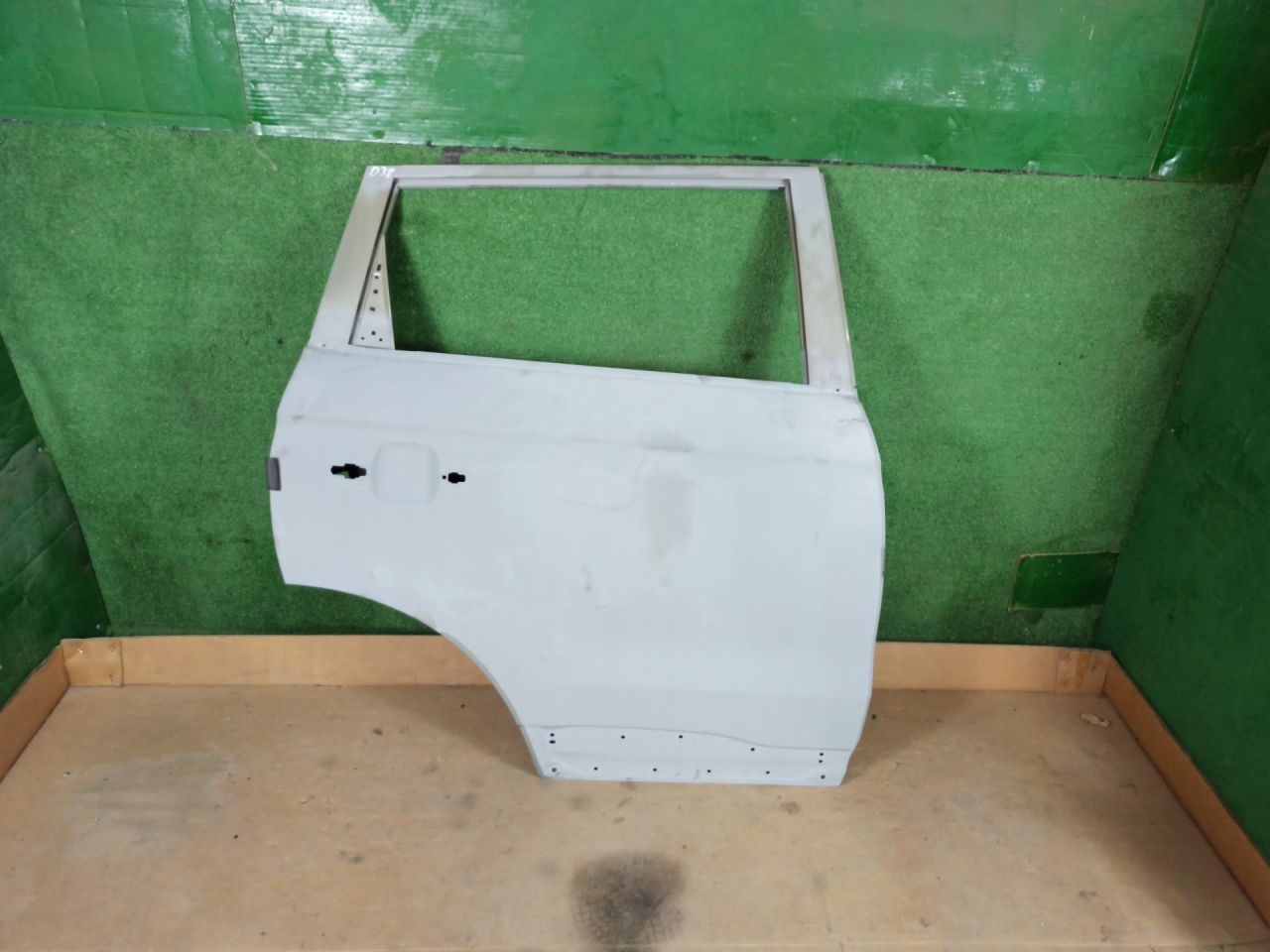 дверь задняя правая Geely Atlas 1 поколение 2022 - фото №1