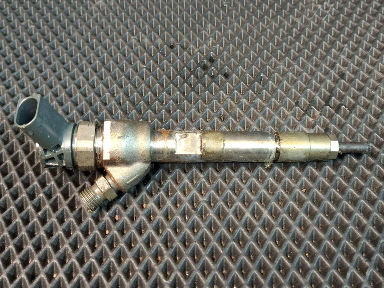 форсунка BMW X4 F26 2016, 2.0 л., дизель, АКПП, черный, 0445110712 - фото №1