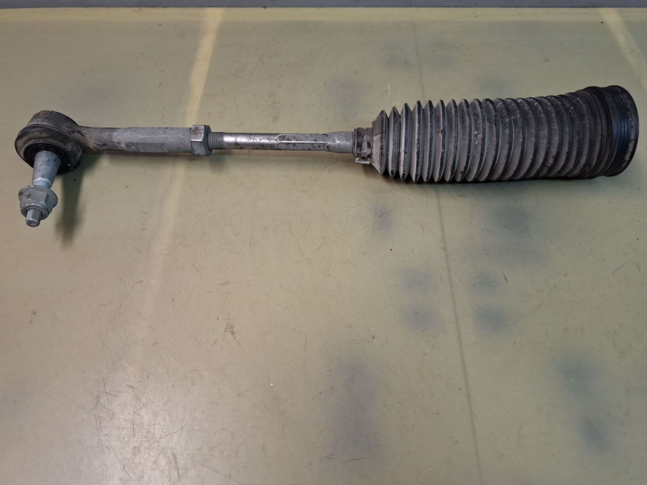 тяга рулевая Chevrolet Equinox 3 поколение 2018, АКПП - фото №1