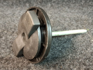 крепление запаски Chevrolet Equinox 3 поколение 2018, 2.0 л., бензин, АКПП, передний привод