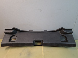 накладка внутренняя на заднюю панель кузова Chevrolet Malibu 9 поколение 2018, 1.5 л., бензин, АКПП, бордовый, передний привод, 23366154