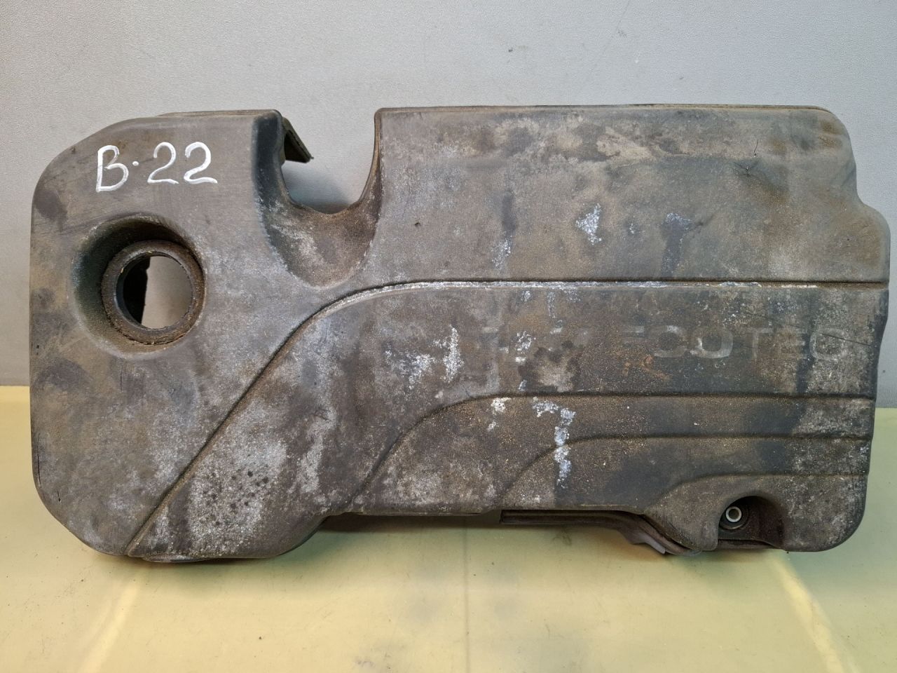 декоративная крышка двигателя Chevrolet Malibu 9 поколение 2018, 1.5 л., бензин, АКПП, бордовый, передний привод, 12678006, 12678005 - фото №1