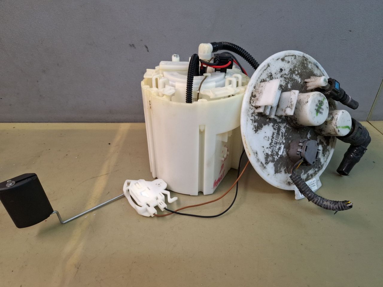 насос топливный Hyundai Elantra AD 2018, 2.0 л., бензин, АКПП, серебристый, передний привод, 1000D83810, 110F3500 - фото №1