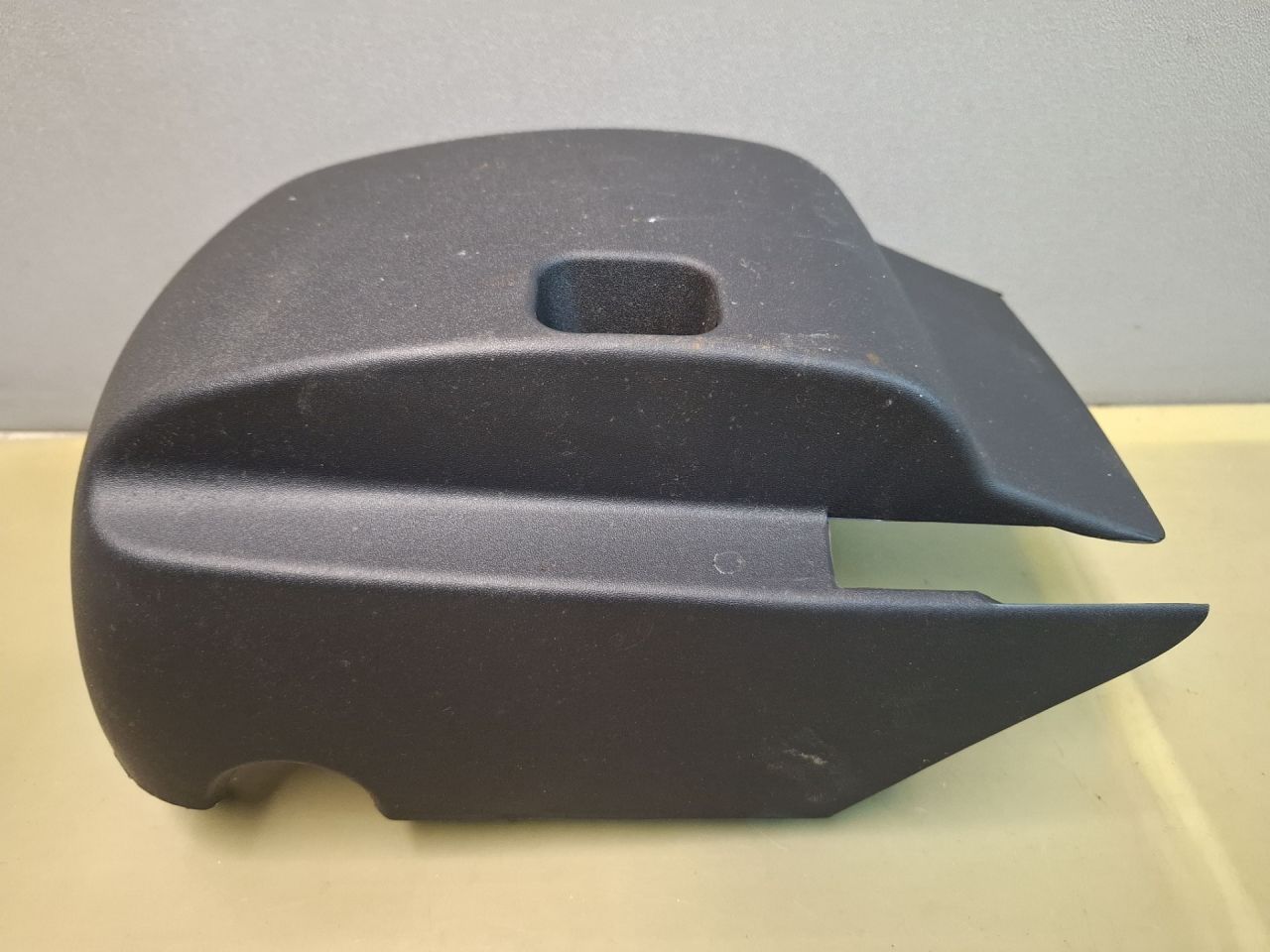 кожух рулевой колонки Volkswagen Jetta 7 поколение 2019, 1.4 л., бензин, АКПП, оранжевый, седан, передний привод, 5NN858559B - фото №1