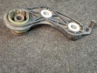 кронштейн глушителя GMC Terrain 2 поколение 2020, 1.5 л., бензин, АКПП, серый 464с, передний привод, 84163380