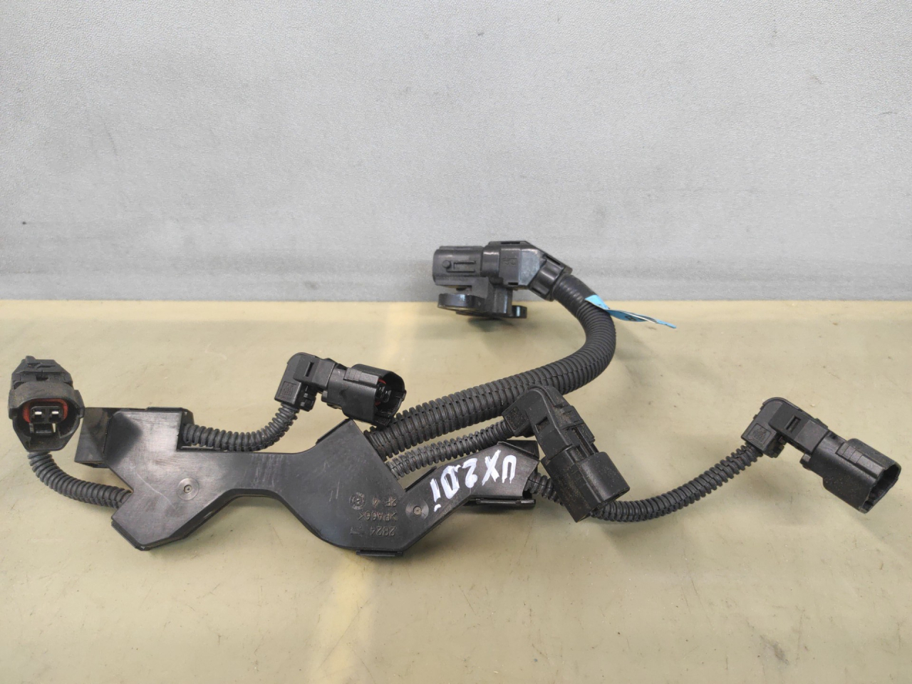 проводка Lexus UX 1 поколение 2021, 2.0 л., i, бензин, АКПП, 8212612010B - фото №1