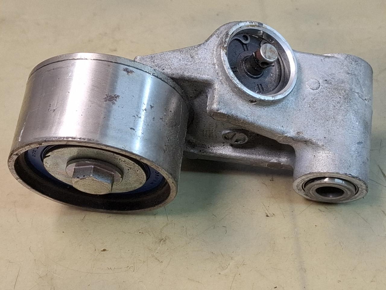 механизм натяжения ремня, цепи Subaru Forester 3 поколение (SH) 2008, 2.5 л., EJ253, бензин - фото №1