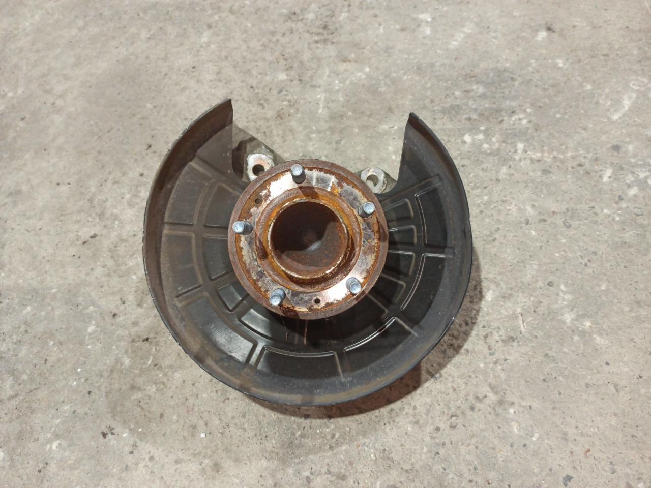 кулак задний левый GMC Terrain 2 поколение 2020, 1.5 л., бензин, АКПП, серый 464с, передний привод - фото №1