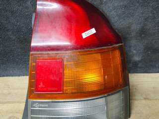 фонарь задний правый Mazda 323 BA [рестайлинг] 1997, хетчбэк 3 дв.