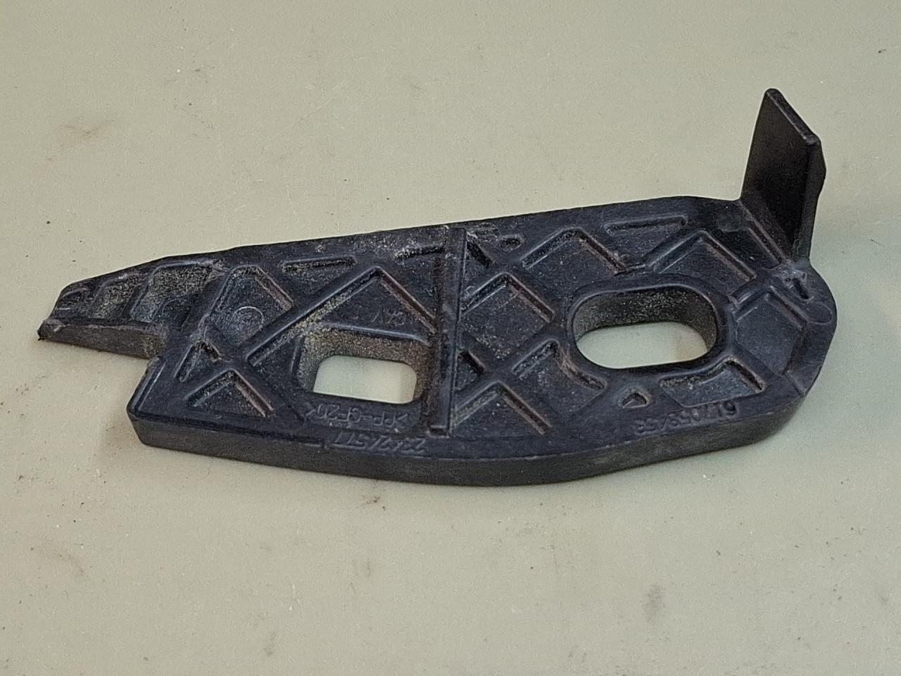 Крепление бампера переднего Chevrolet Malibu 9 поколение 2017, 1.5 л., бензин, АКПП, черный, седан, передний привод, 23424577 - фото №1