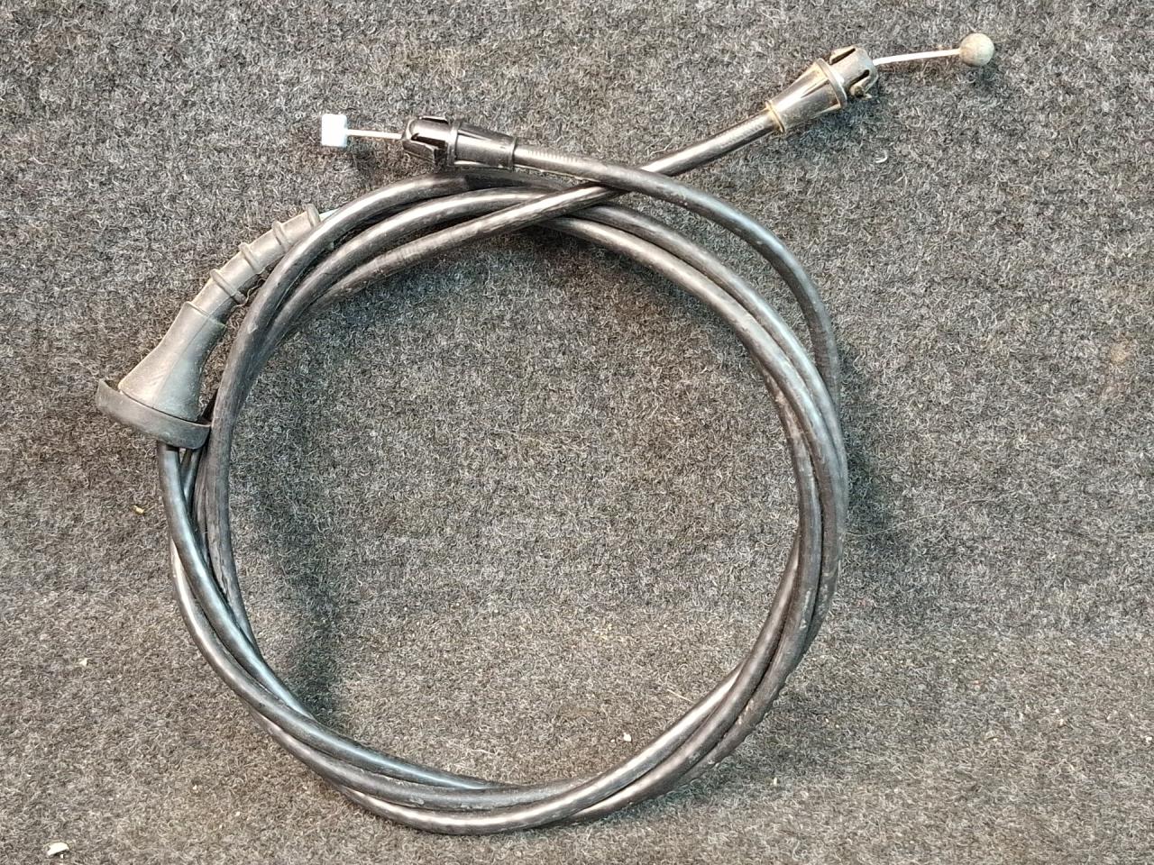 трос капота GMC Terrain 2 поколение 2020, 1.5 л., бензин, АКПП, серый 464с, передний привод - фото №1