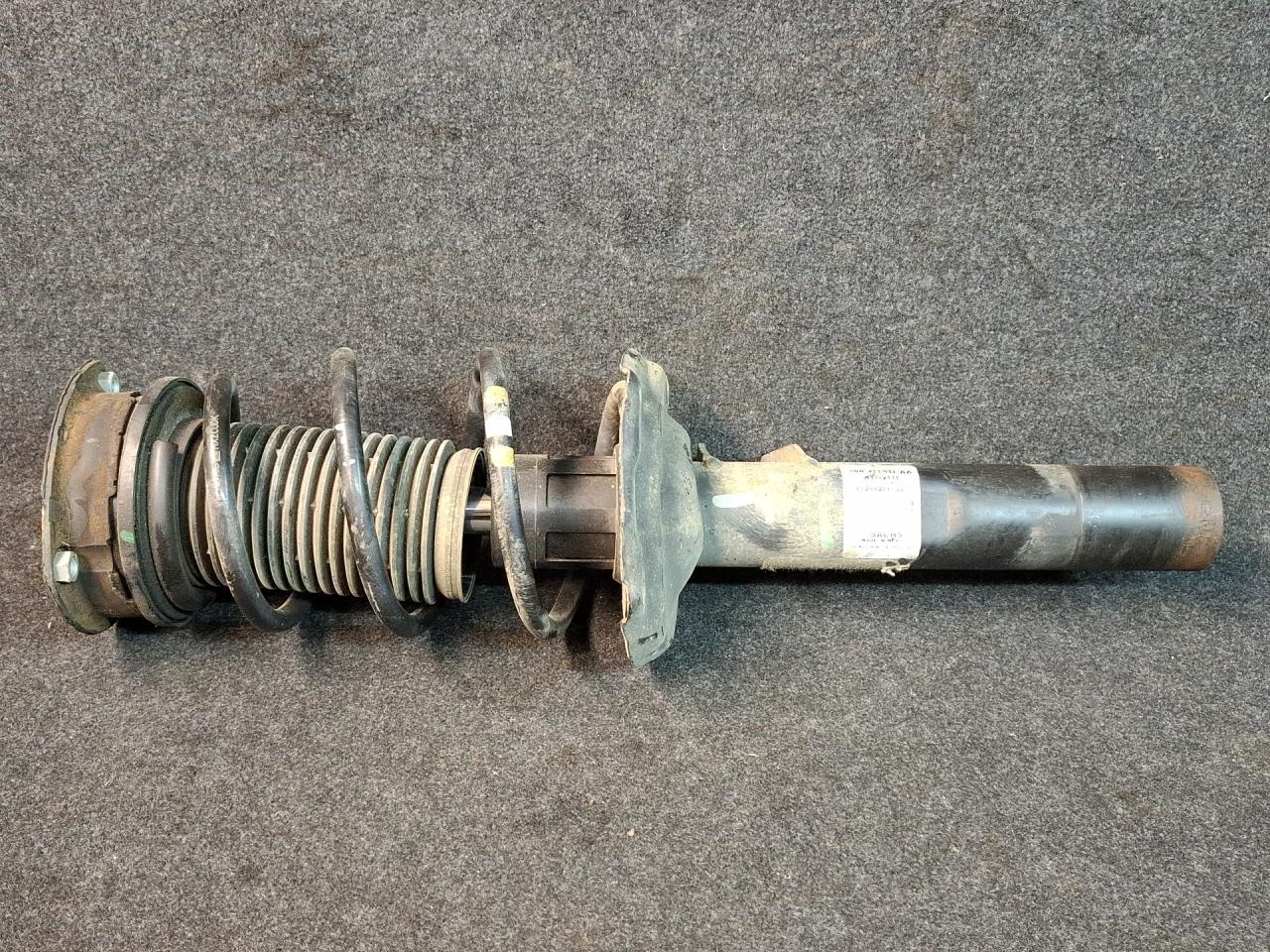 амортизатор передний левый Volkswagen Jetta 7 поколение 2019, 1.4 л., бензин, АКПП, синий, седан, передний привод, 5QM413031AA - фото №1