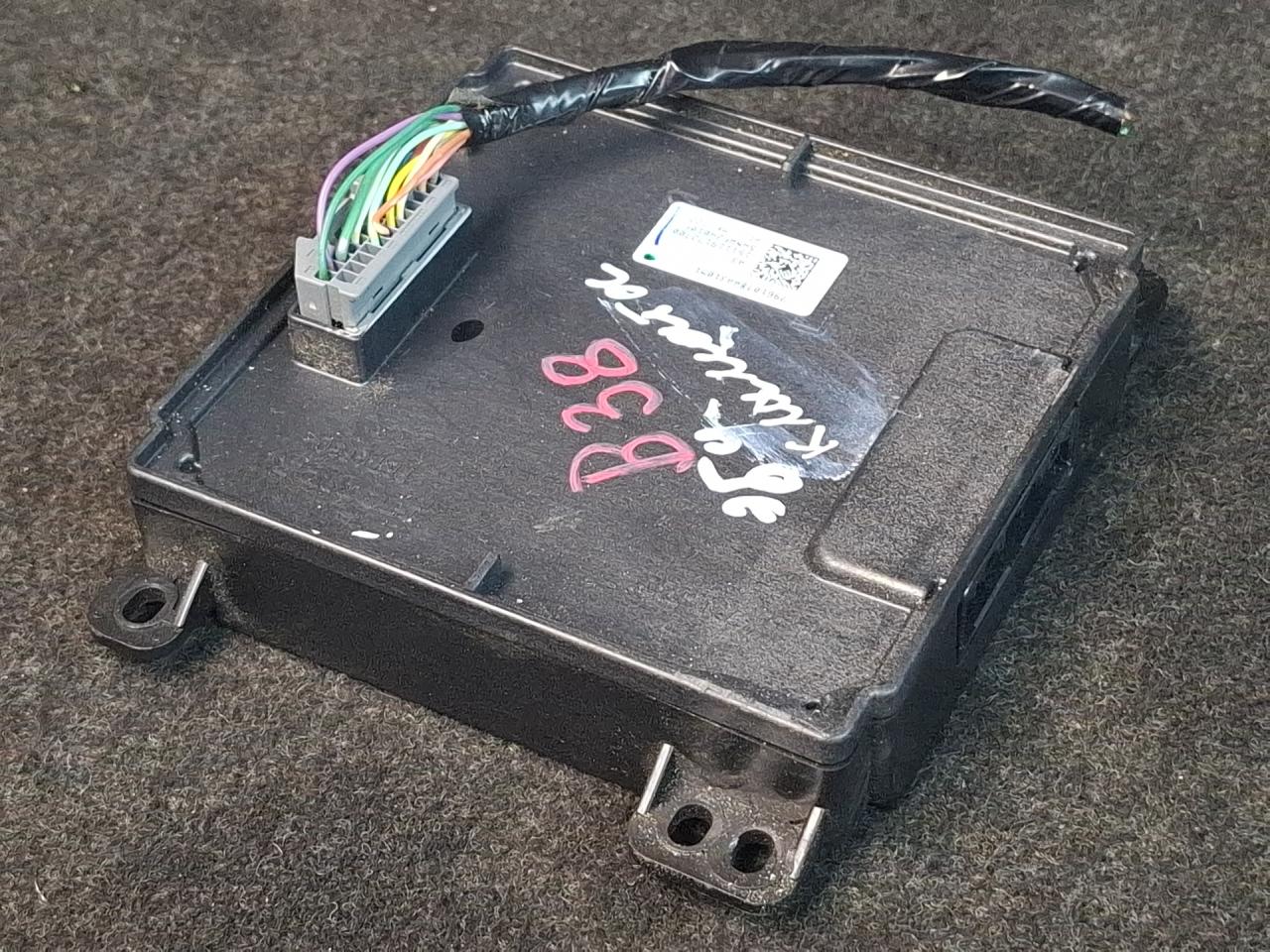 блок управления печки / климат-контроля Honda Civic 10 поколение 2017, 2.0 л., K20C2, бензин, АКПП, седан, передний привод, SANWF2A010F - фото №1