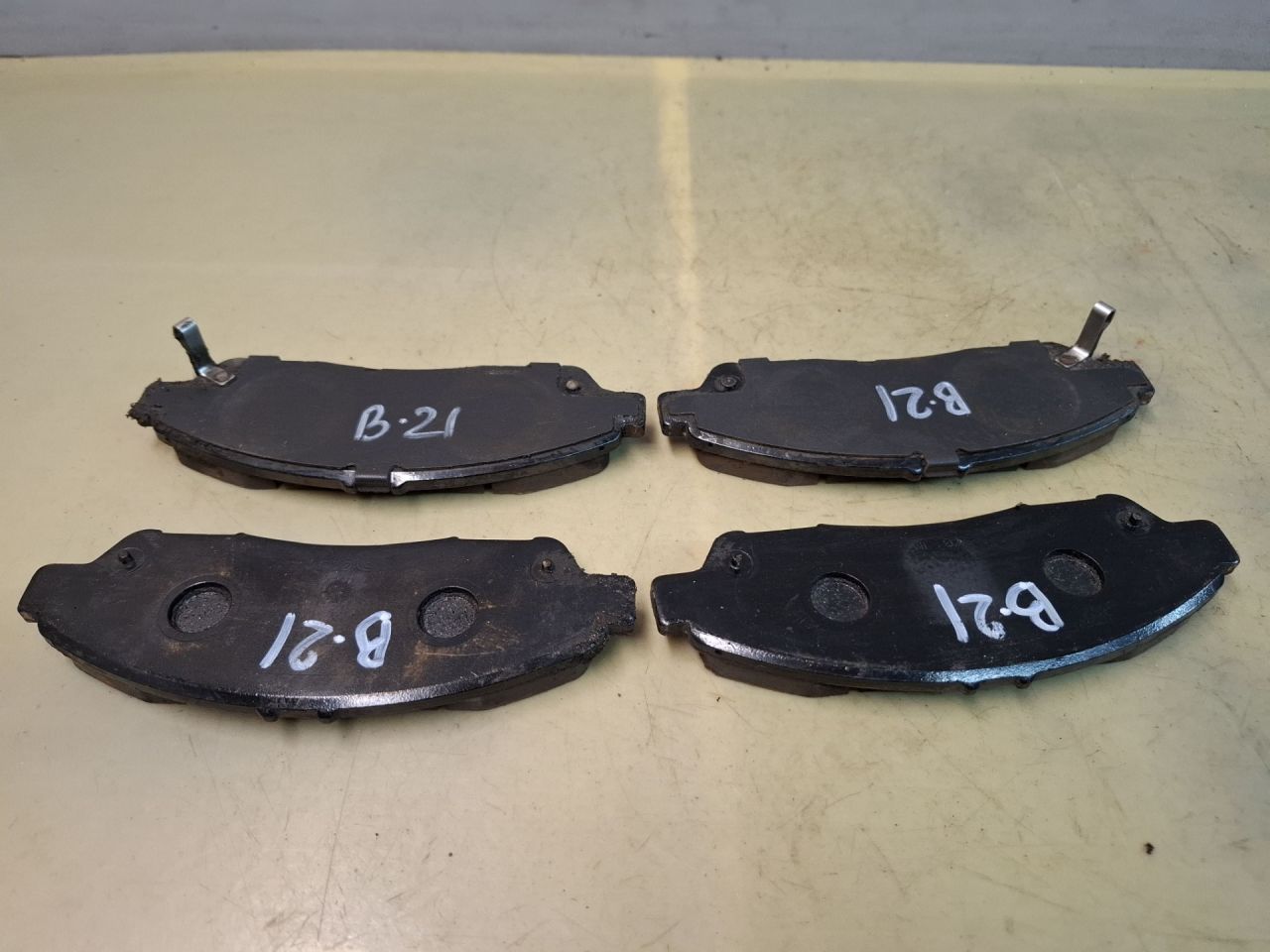 тормозные колодки Chevrolet Blazer 3 поколение 2019, 3.6 л., бензин, АКПП, белый, полный привод - фото №1