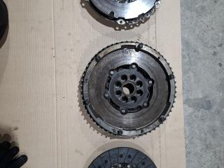 комплект сцепления Mazda 6 1 поколение [рестайлинг] GG 2006, 2.0 л., RF7J, дизель, 6МКПП, серый, универсал, передний привод