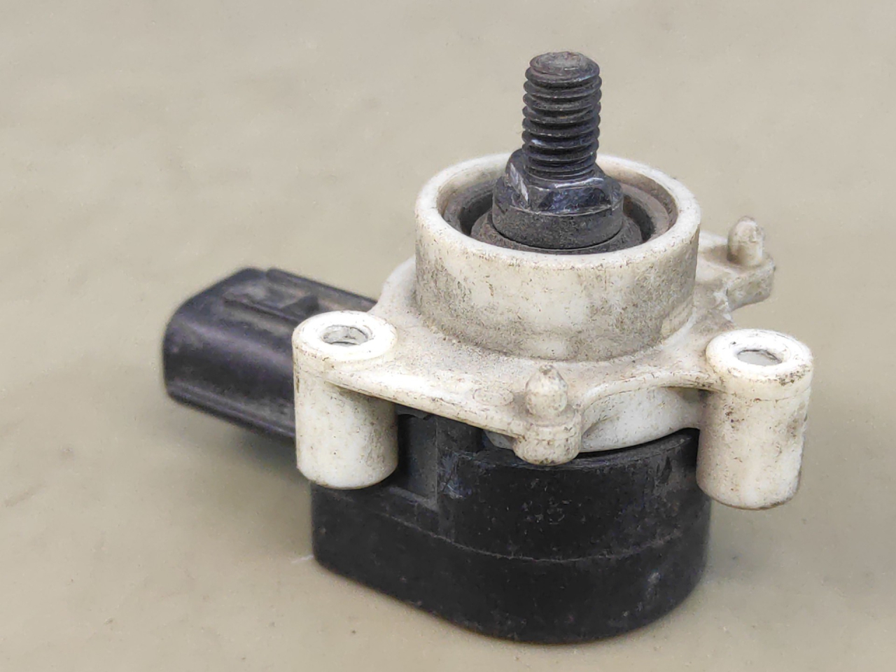 датчик дорожного просвета Honda Civic 9 поколение 2014 - фото №1