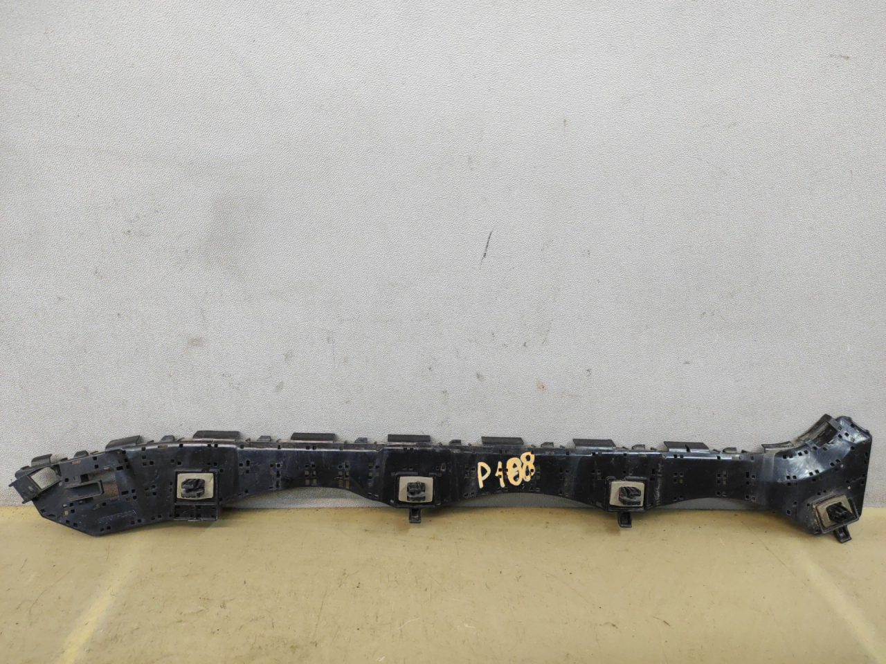 Крепление бампера заднего Subaru Impreza 5 поколение (GK/GT) 2019, 2.0 л., бензин, вариатор, серый, седан, полный привод, 57707FL32A - фото №1