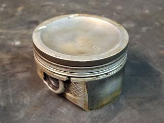 поршень Mazda CX-7 1 поколение 2008, 2.3 л., Ti, бензин, АКПП